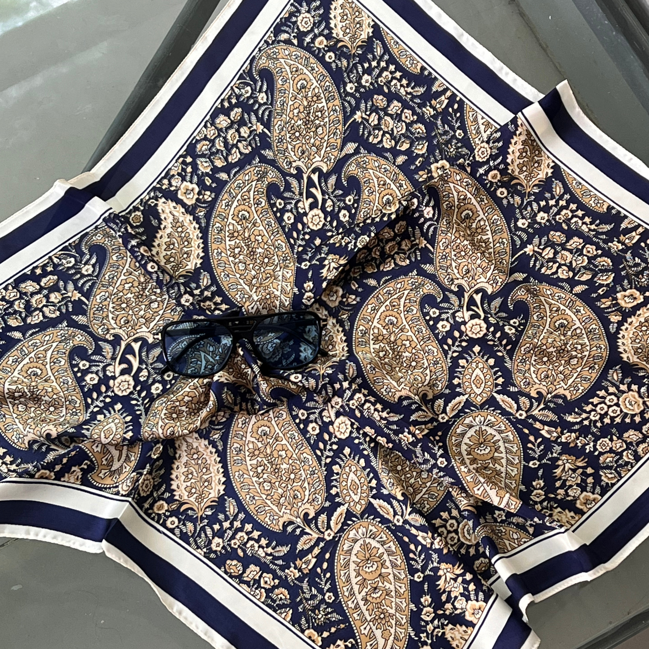 Pañoleta de seda Gypsy