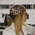 Pañoleta de seda Animal print
