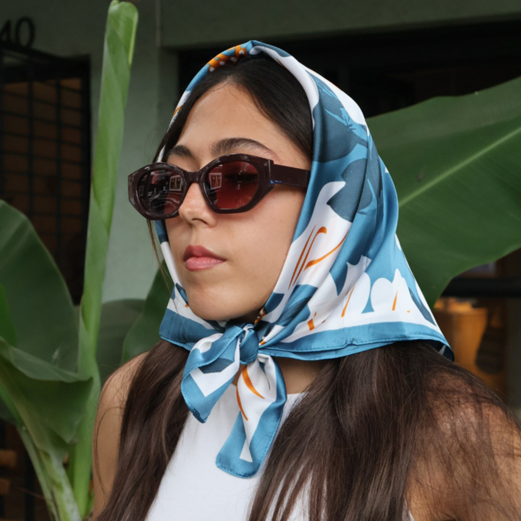 Pañoleta de seda Bella azul