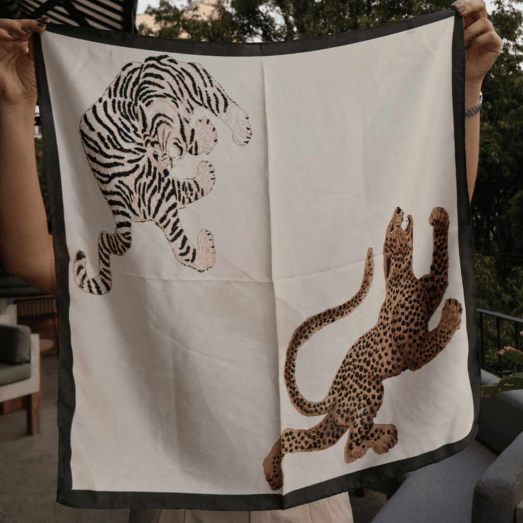 Pañoleta de seda wild Duo