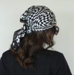By Serena | Pañoleta de seda Twist black By Serena | Pañoleta de seda Twist black
