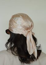 By Serena | Pañoleta de seda Rosé